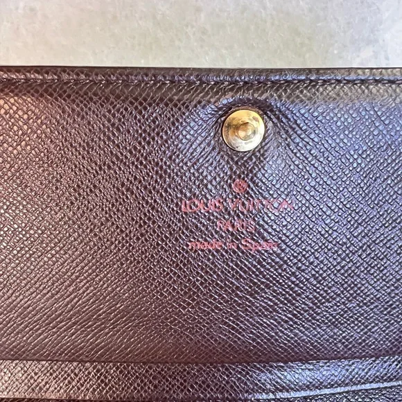 LV wallet - Picture 3 of 13